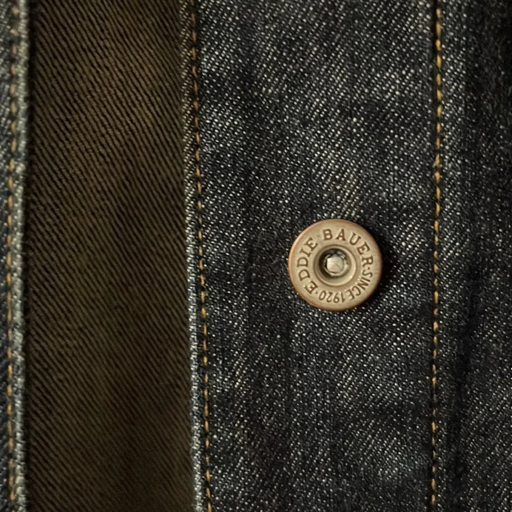 Eddie Bauer large denim jacket good condition - Picture 3 of 5